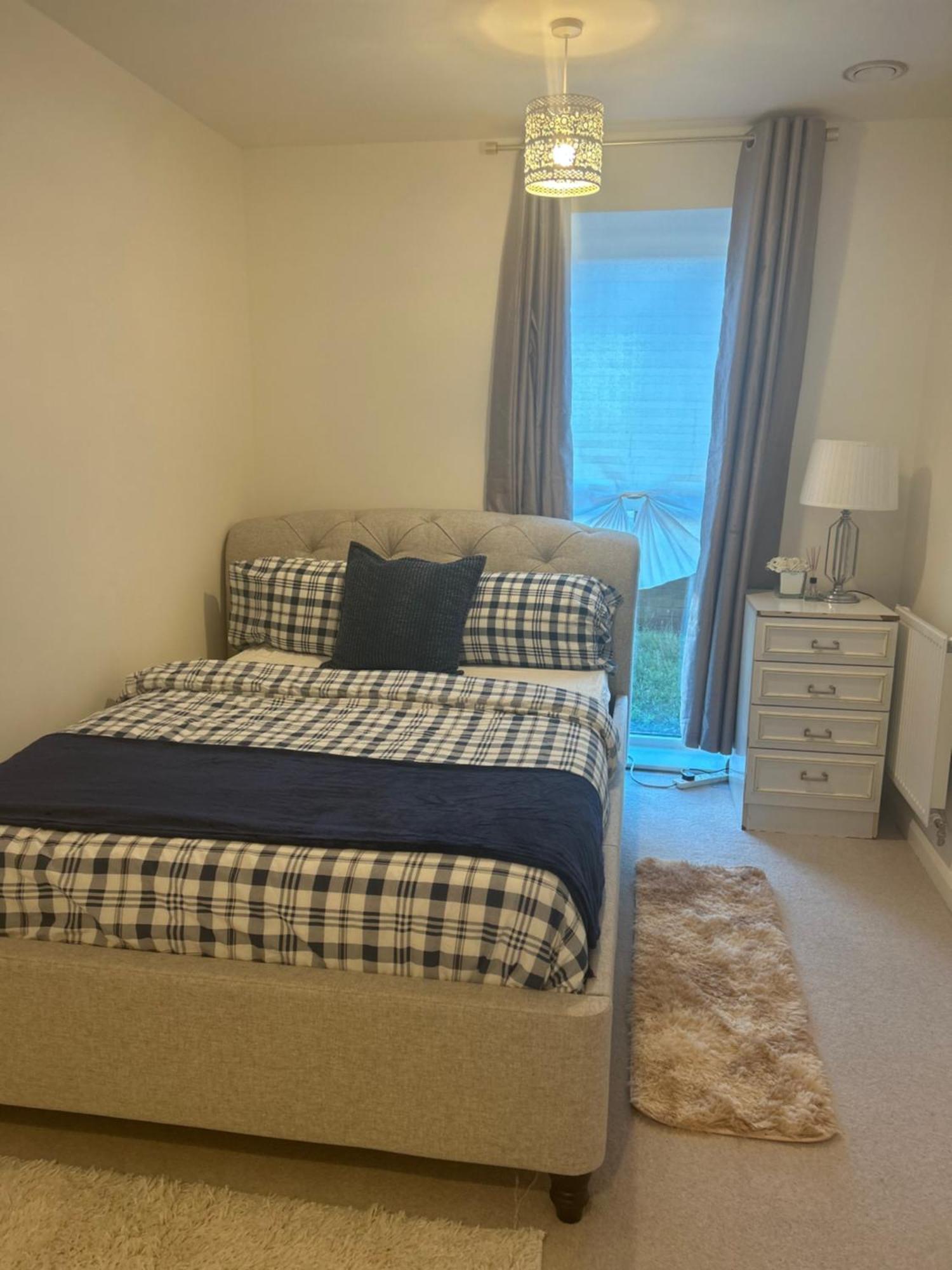 En-Suite Double Room In A Shared Apartment Close To Central Londra Dış mekan fotoğraf
